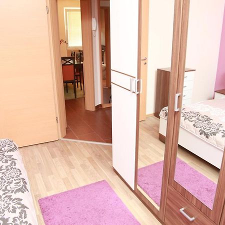 Apartments Elena Ohrid Rum bild
