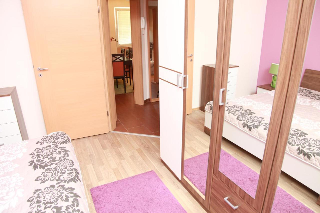 Apartments Elena Ohrid Rum bild